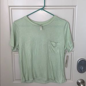 ❤️ 5 for $15 ❤️ Light green crop top